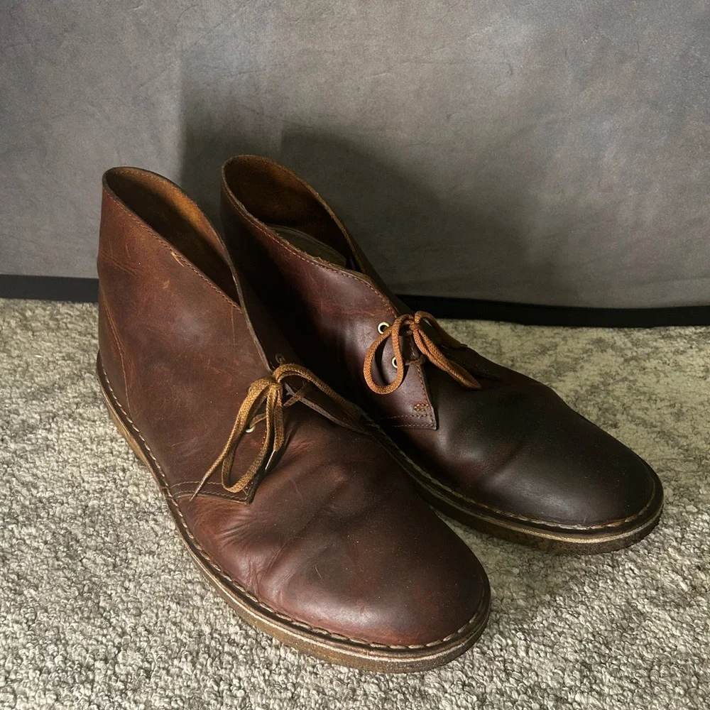 Men's Brown Leather Clarks Original Desert Boots size 11.5